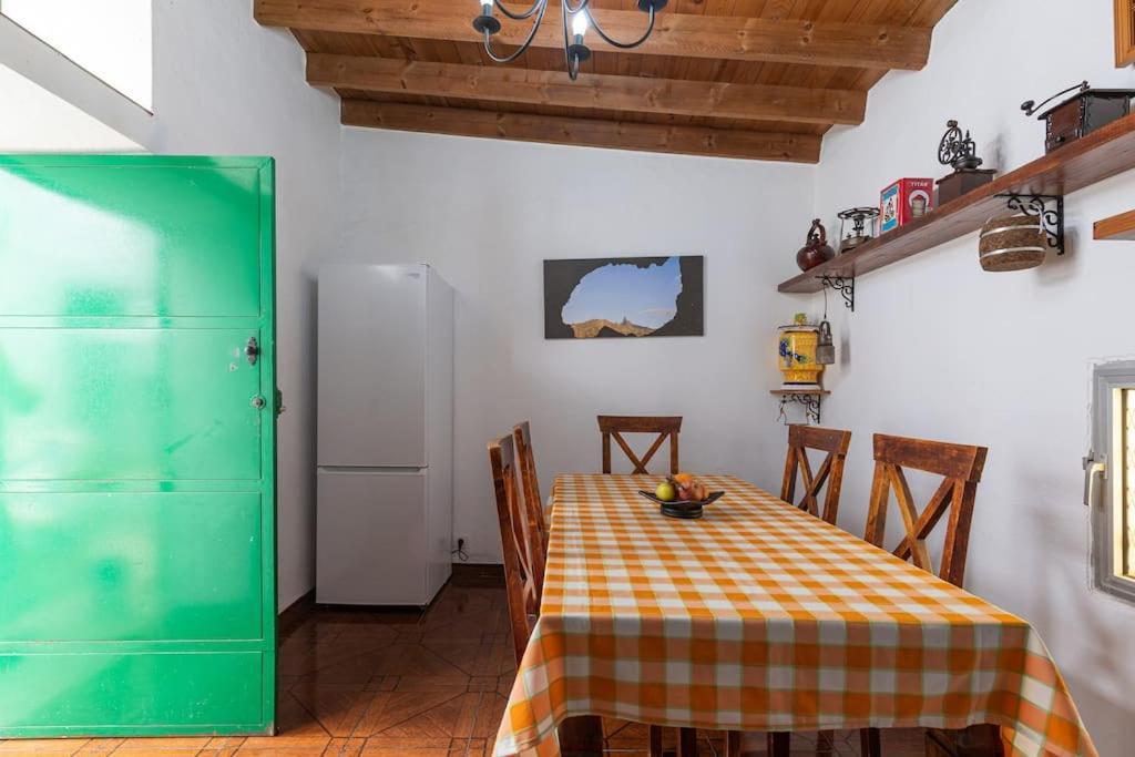 Vivienda Vacacional Ca' Pepita Y Jose El Albercon Екстер'єр фото